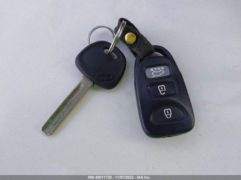 2013 HYUNDAI ELANTRA GT - KMHD35LE8DU037725