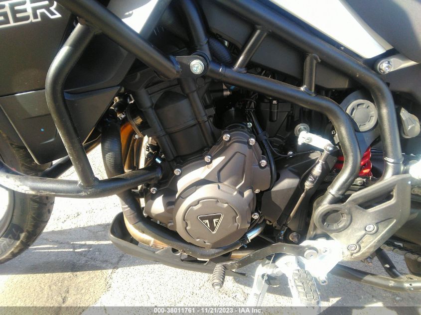 2023 TRIUMPH MOTORCYCLE TIGER 900 GT PRO SMTE64DF9PTBG2941
