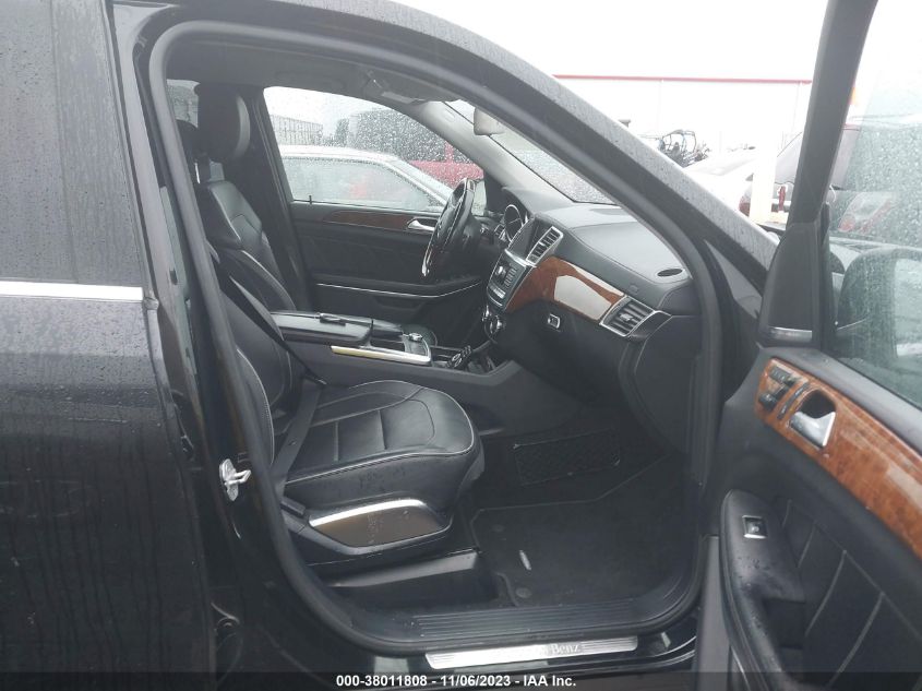 2014 MERCEDES-BENZ GL-CLASS GL 550 - 4JGDF7DE2EA285408