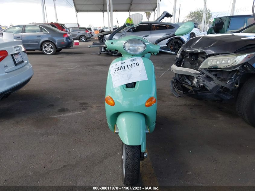 2001 VESPA M198F ZAPM198F115004251