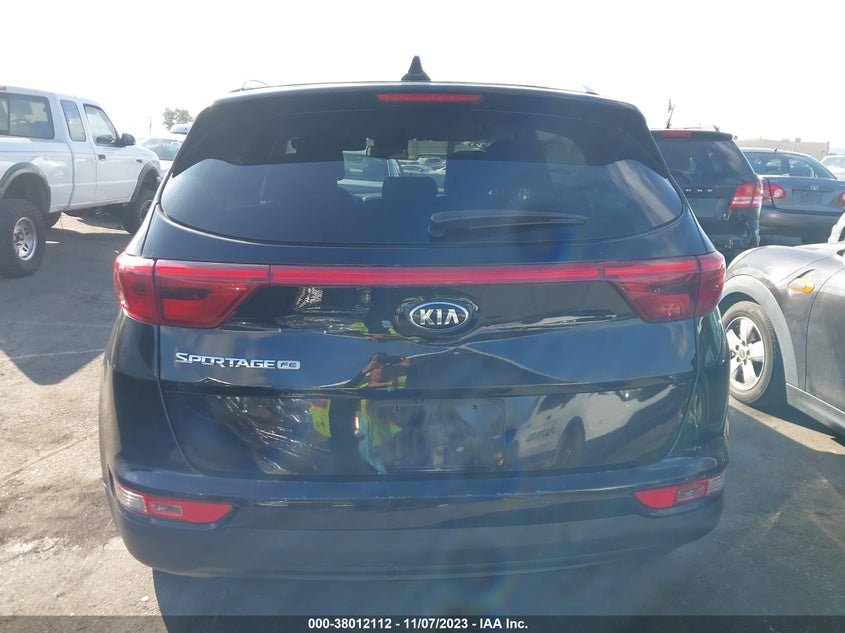 VIN KNDPM3AC0J7434747 2018 KIA SPORTAGE LX