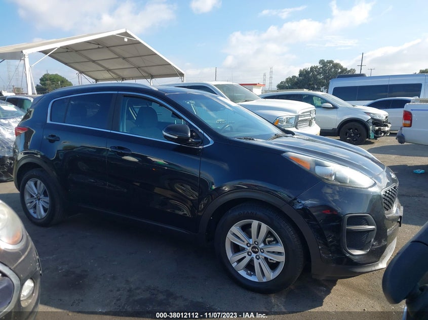 VIN KNDPM3AC0J7434747 2018 KIA SPORTAGE LX
