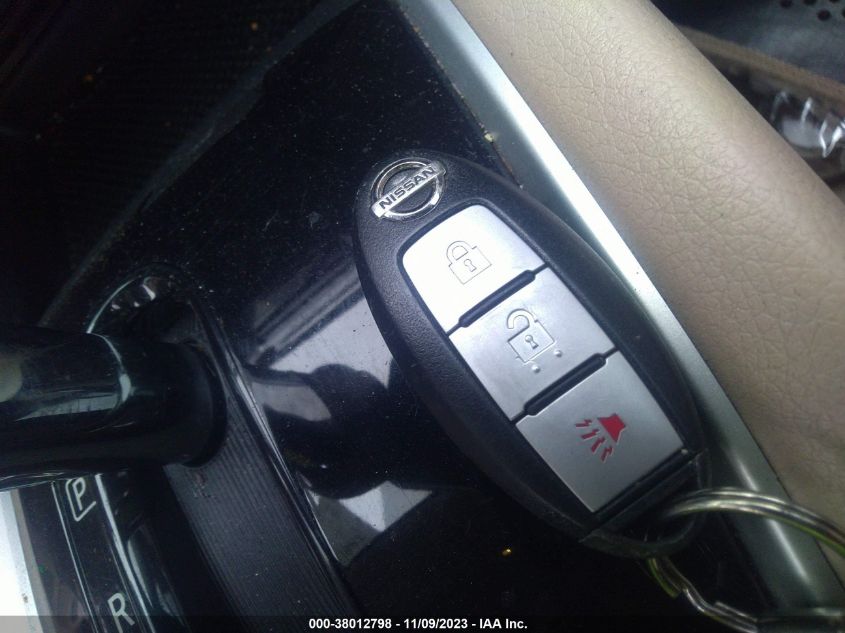 2014 NISSAN ROGUE SV - 5N1AT2MT9EC764376