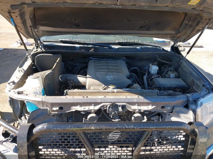 2017 TOYOTA TUNDRA CREWMAX SR5 - 5TFEM5F15HX112609
