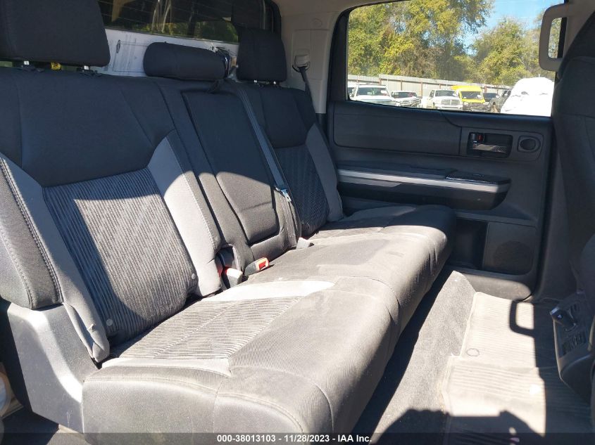 2017 TOYOTA TUNDRA CREWMAX SR5 - 5TFEM5F15HX112609