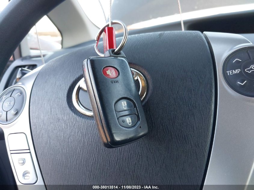 2013 TOYOTA PRIUS TWO - JTDKN3DU6D5559120