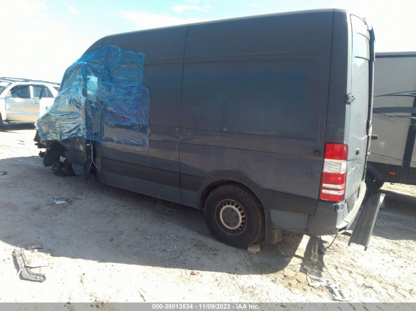 VIN WD3PE7CD5JP641915 2018 MERCEDES-BENZ SPRINTER 2500 STANDARD ROOF V6