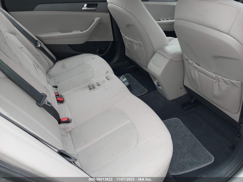 VIN 5NPE24AF2HH566394 2017 HYUNDAI SONATA SE