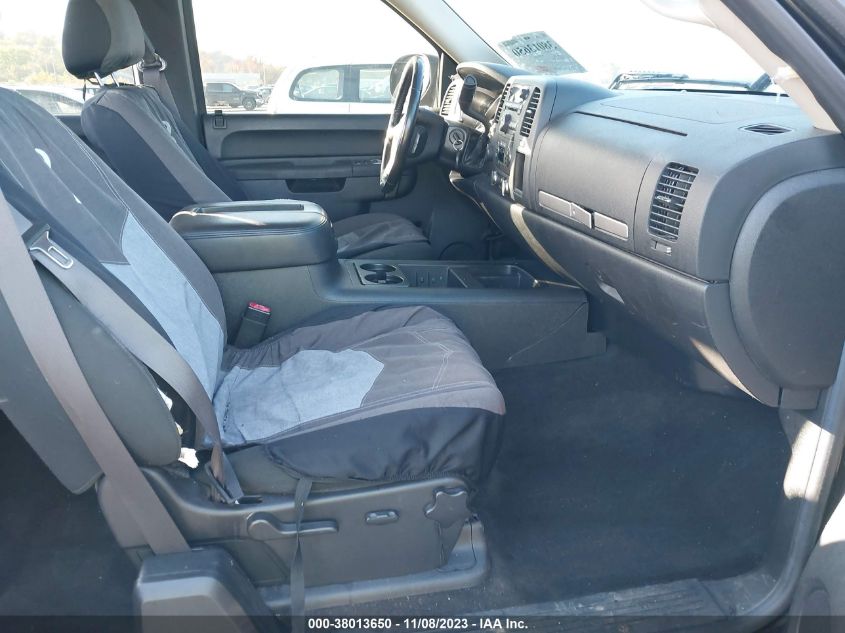 2013 CHEVROLET SILVERADO 1500 LT - 1GCRKSE76DZ122026