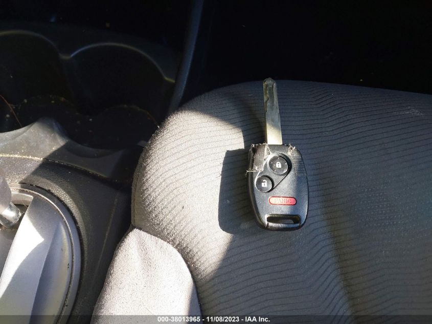 2013 HONDA FIT - JHMGE8H34DC068401