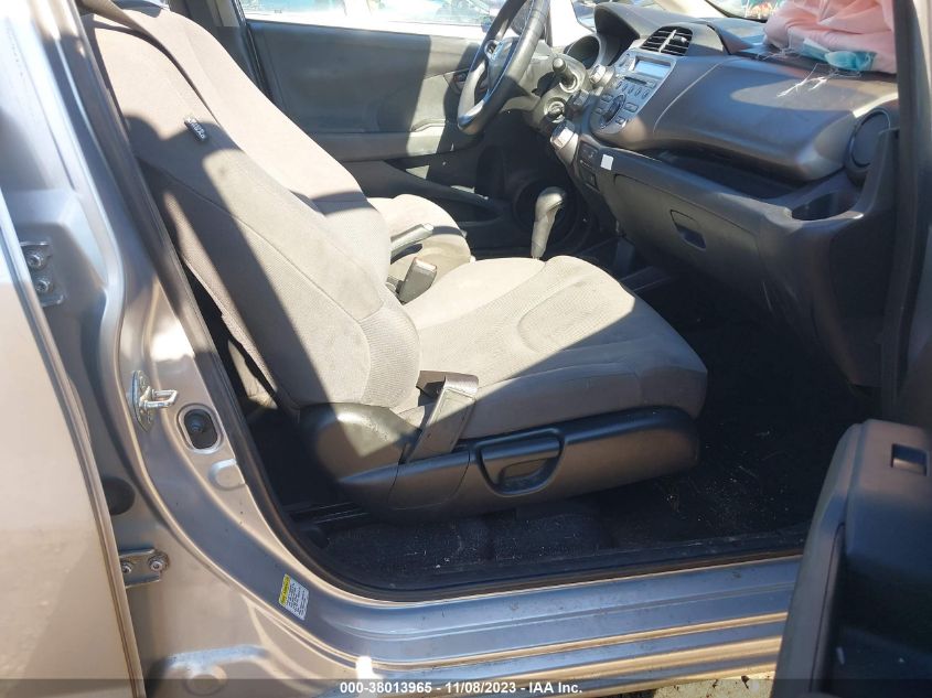2013 HONDA FIT - JHMGE8H34DC068401