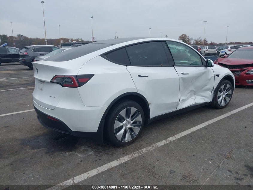 VIN 7SAYGDEEXNF401271 2022 TESLA MODEL Y