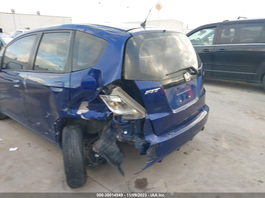 2013 HONDA FIT - JHMGE8H39DC019677