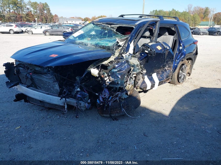 2023 TOYOTA HIGHLANDER XLE VIN: 5TDKDRBH7PS038577