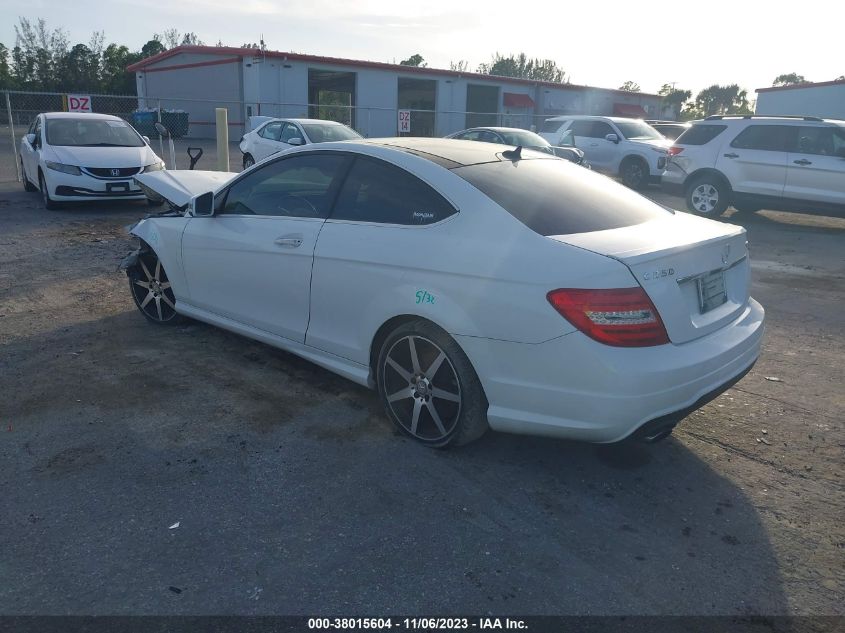 2015 MERCEDES-BENZ C 250 - WDDGJ4HB2FG351085