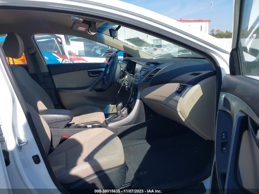 2016 HYUNDAI ELANTRA SE/SPORT/LIMITED - 5NPDH4AE3GH774509