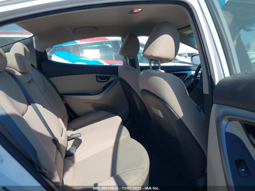 2016 HYUNDAI ELANTRA SE/SPORT/LIMITED - 5NPDH4AE3GH774509