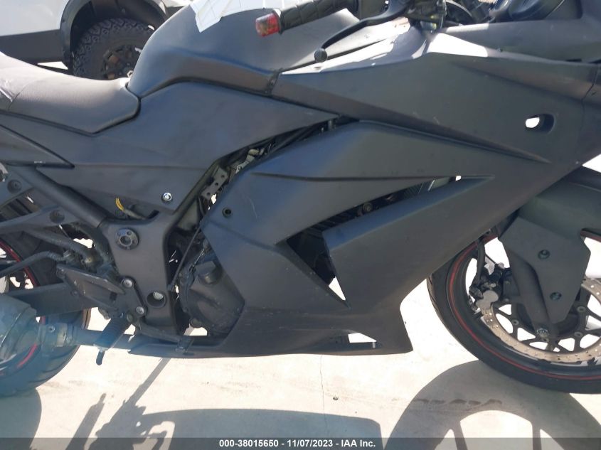 2009 KAWASAKI EX250 J JKAEXMJ119DA25945