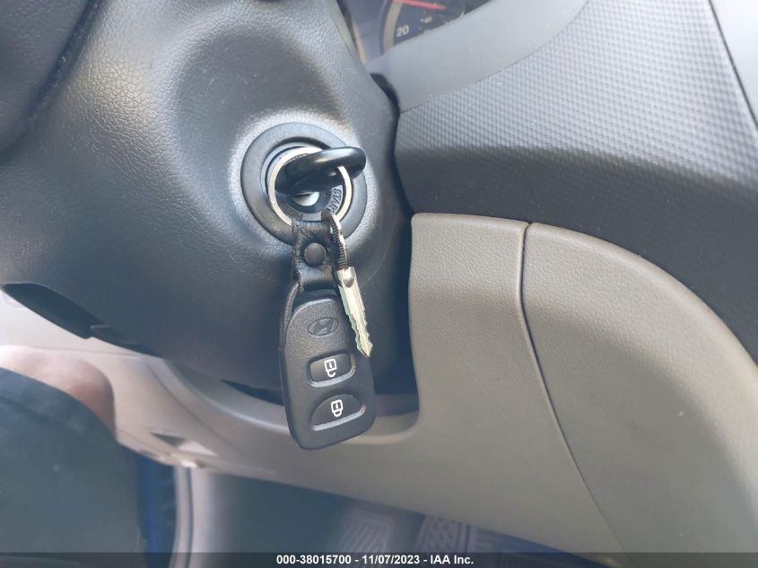 2013 HYUNDAI ACCENT GLS/GS - KMHCT4AE4DU460889