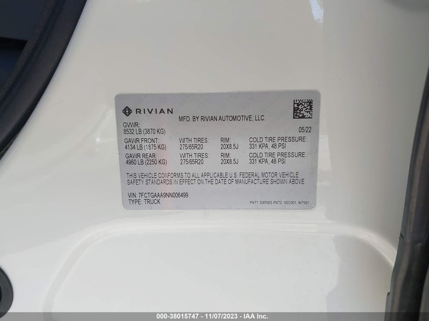 VIN 7FCTGAAA9NN006499 2022 RIVIAN R1T ADVENTURE
