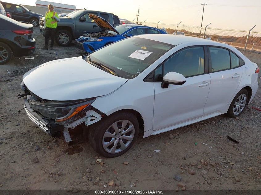 VIN 5YFEPRAE5LP106034 2020 TOYOTA COROLLA LE