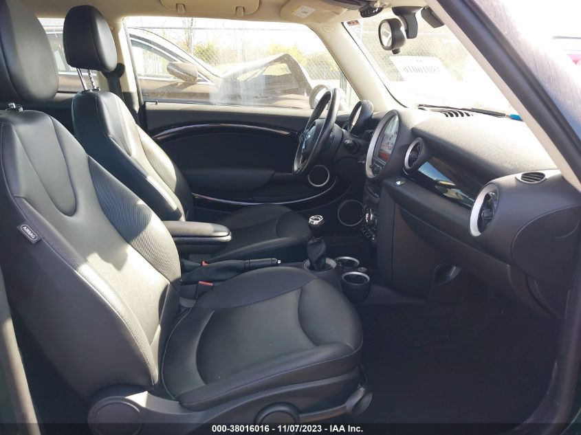2013 MINI COOPER CLUBMAN WMWZF3C53DT570929