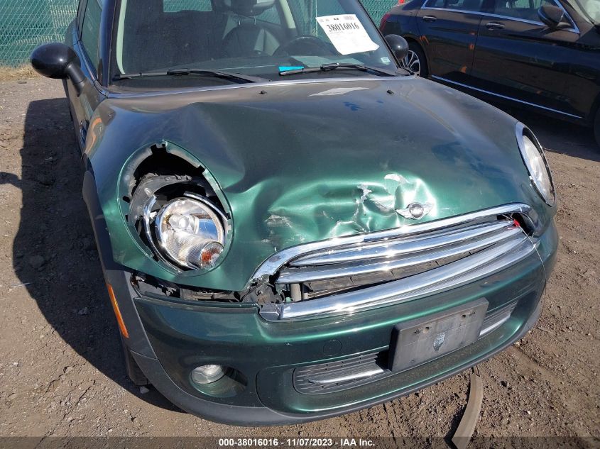 2013 MINI COOPER CLUBMAN WMWZF3C53DT570929