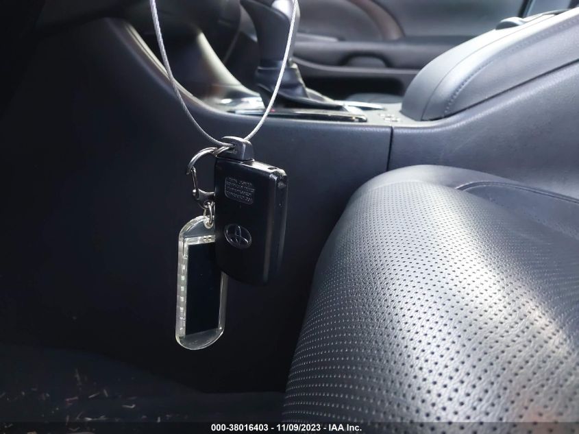 2019 TOYOTA HIGHLANDER LIMITED/LTD PLATINUM - 5TDYZRFH1KS336850