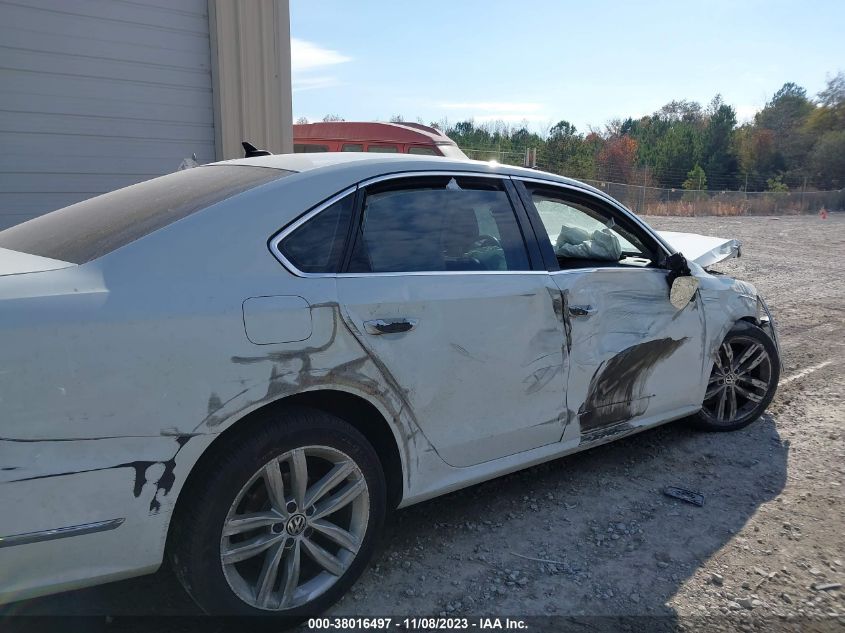 2018 VOLKSWAGEN PASSAT SE - 1VWBA7A33JC006220