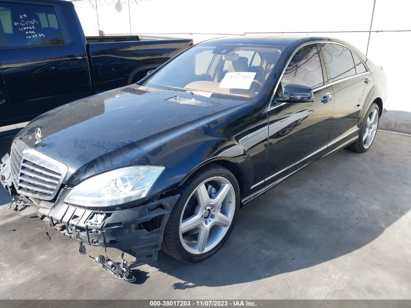 2013 MERCEDES-BENZ S-CLASS S 550 WDDNG7DB2DA497970