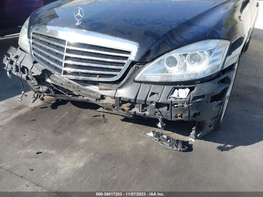 2013 MERCEDES-BENZ S-CLASS S 550 WDDNG7DB2DA497970