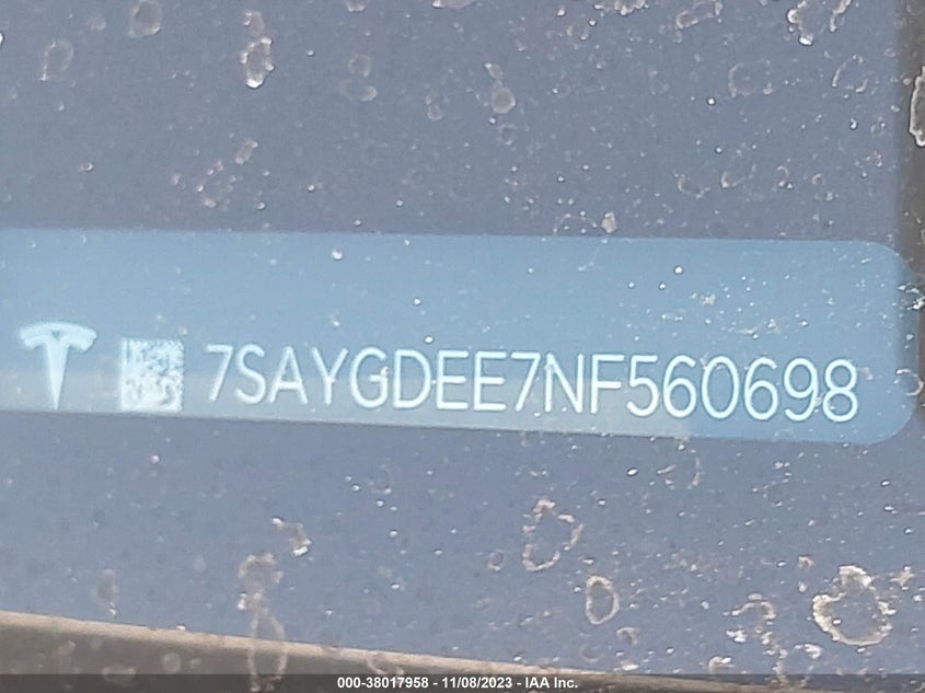 VIN 7SAYGDEE7NF560698 2022 TESLA MODEL Y