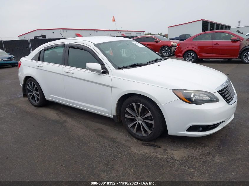 2014 CHRYSLER 200 TOURING - 1C3CCBBG2EN153326