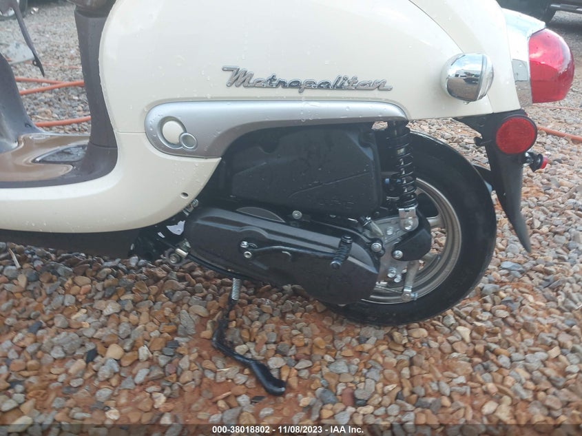 VIN JH2AF7717JK201739 2018 HONDA NCW50