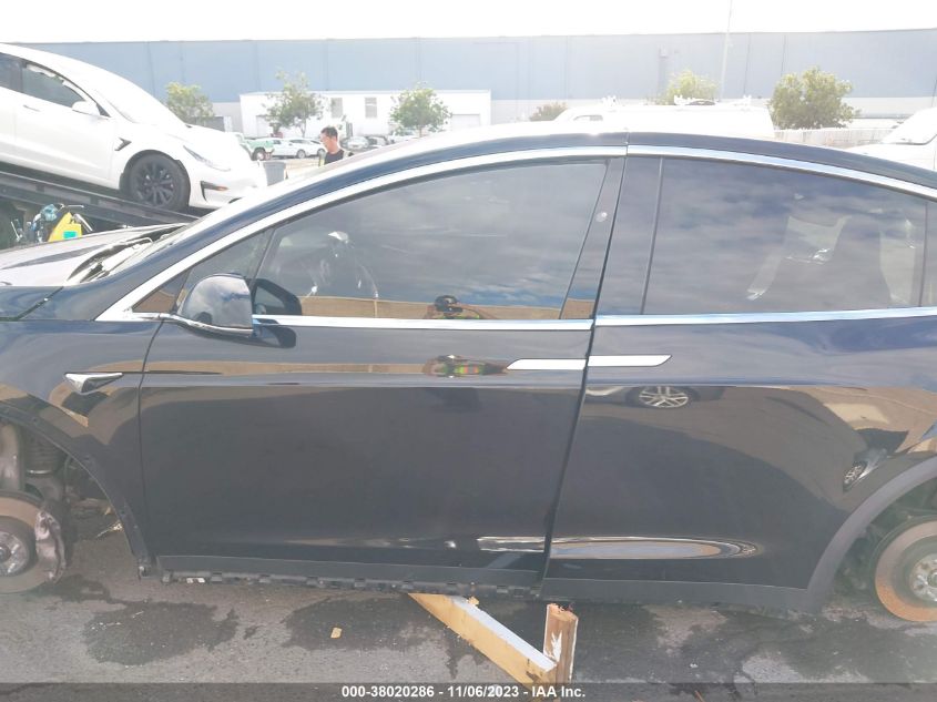 2017 TESLA MODEL X - 5YJXCBE29HF071108