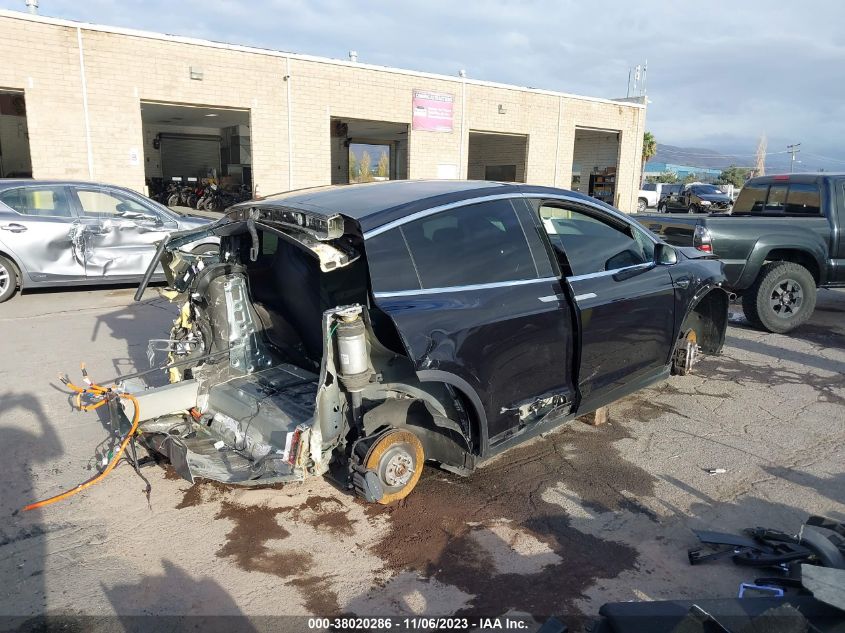 2017 TESLA MODEL X - 5YJXCBE29HF071108