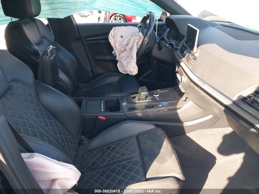 VIN WA1B4AFY2K2104264 2019 AUDI SQ5 PREMIUM PLUS