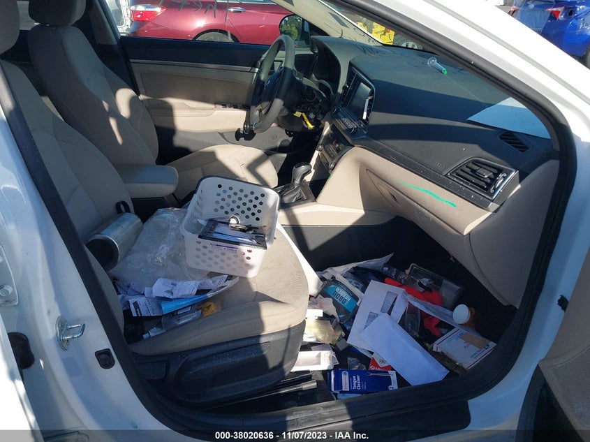 VIN 5NPD84LF6JH293649 2018 HYUNDAI ELANTRA SEL