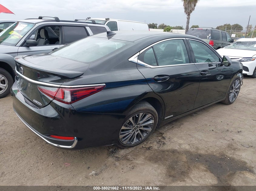 VIN 58ADA1C12MU010329 2021 LEXUS ES 300H
