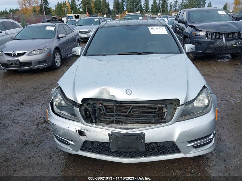 2014 MERCEDES-BENZ C 250 LUXURY/SPORT - WDDGF4HB3ER318990