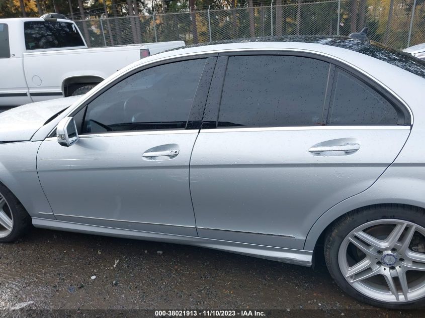 2014 MERCEDES-BENZ C 250 LUXURY/SPORT - WDDGF4HB3ER318990