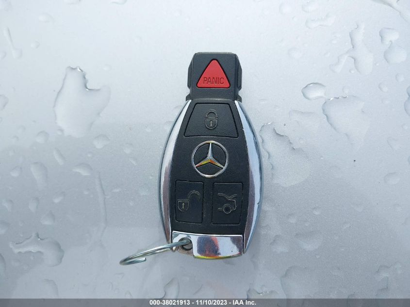 2014 MERCEDES-BENZ C 250 LUXURY/SPORT - WDDGF4HB3ER318990