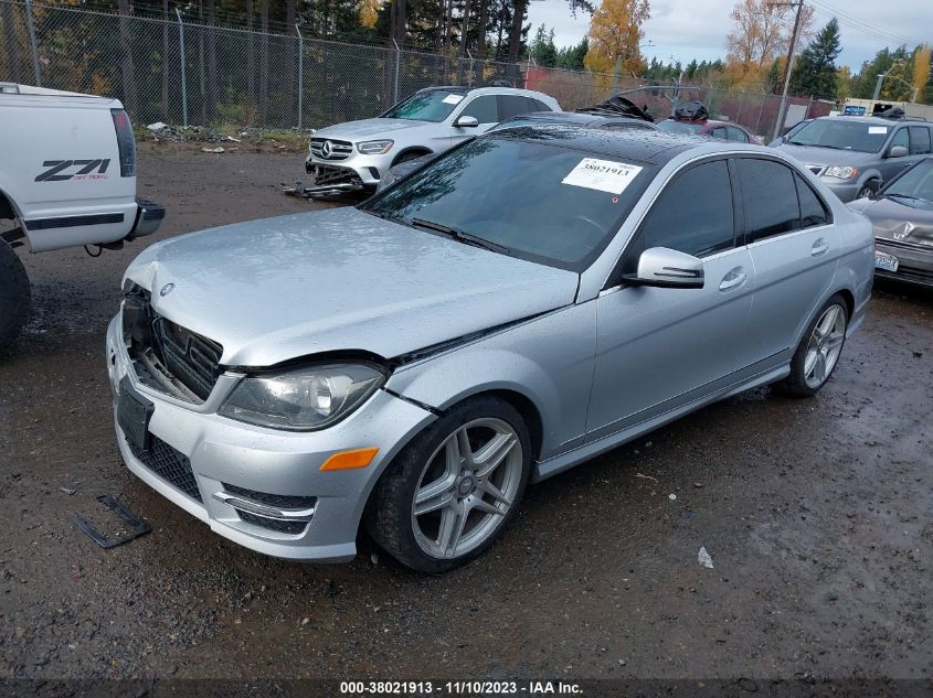 2014 MERCEDES-BENZ C 250 LUXURY/SPORT - WDDGF4HB3ER318990
