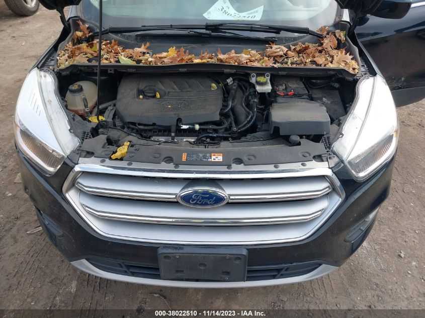 2017 FORD ESCAPE SE - 1FMCU9GD4HUB61773