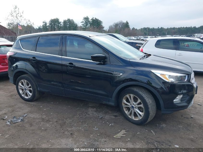 2017 FORD ESCAPE SE - 1FMCU9GD4HUB61773