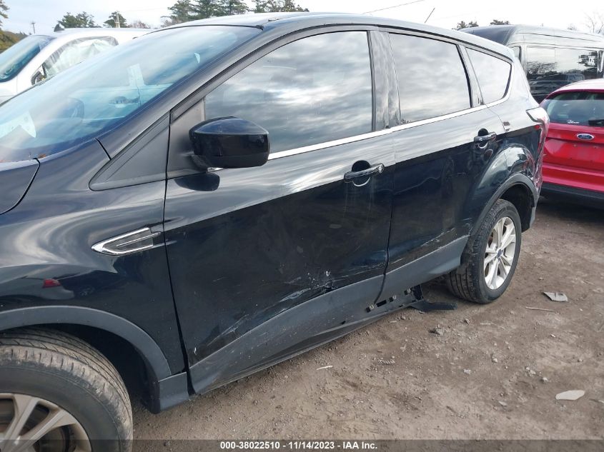 2017 FORD ESCAPE SE - 1FMCU9GD4HUB61773