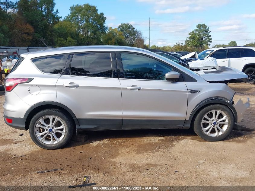 2017 FORD ESCAPE SE - 1FMCU0GD9HUA13176