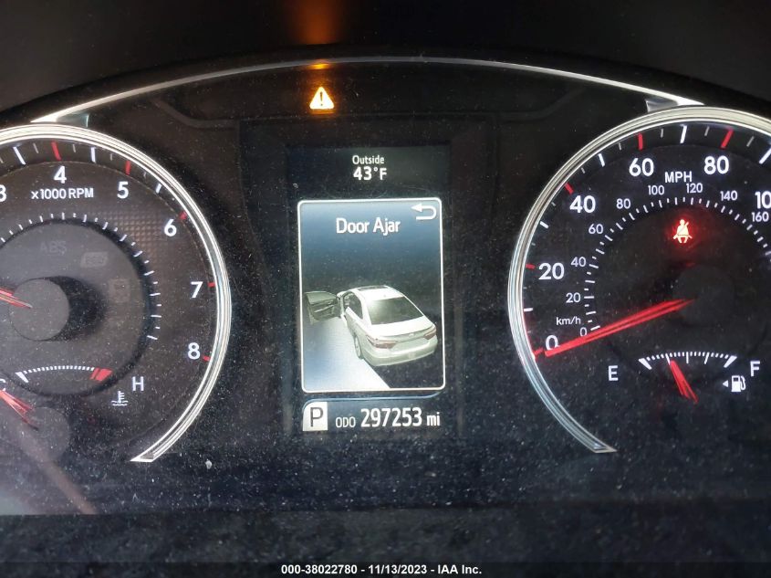 2017 TOYOTA CAMRY SE - 4T1BF1FK0HU425059