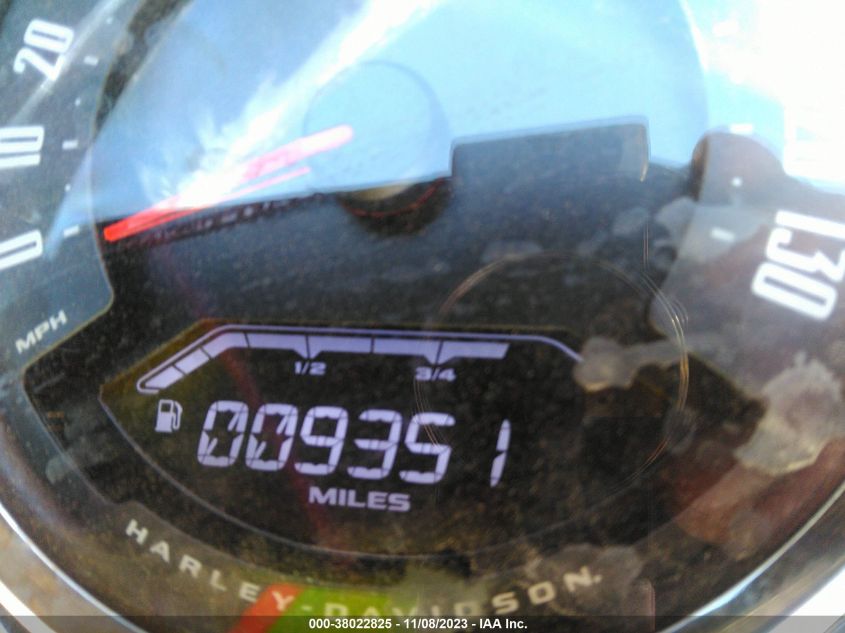 2020 HARLEY-DAVIDSON FLHCS 1HD1YBK24LB076609