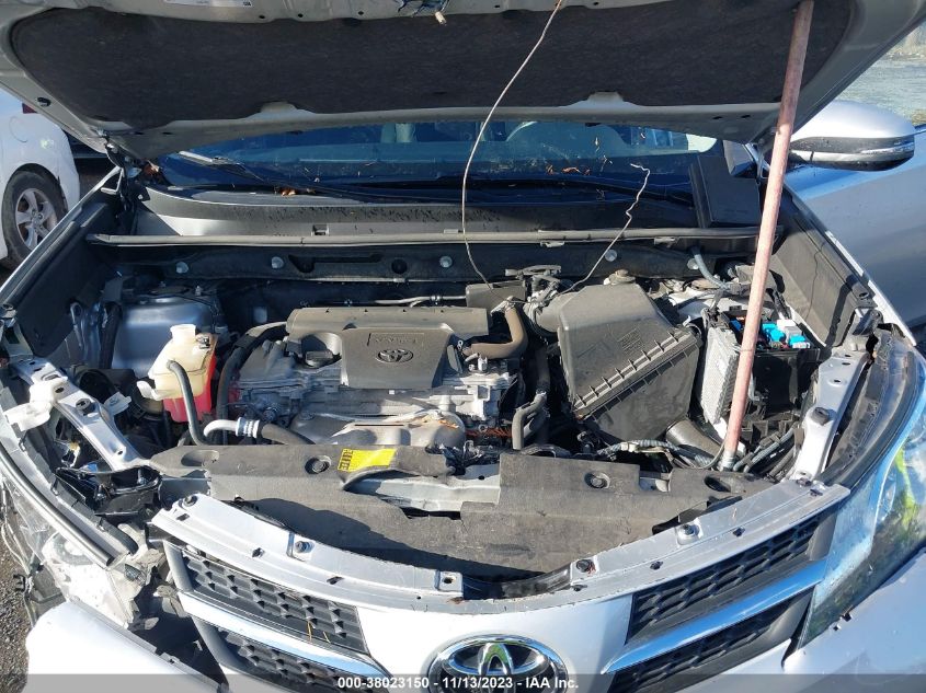 2014 TOYOTA RAV4 XLE - JTMRFREV5EJ000835